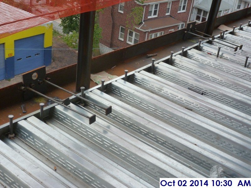Welded embeds and couplers at around the 3rd Floor Facing West (800x600)